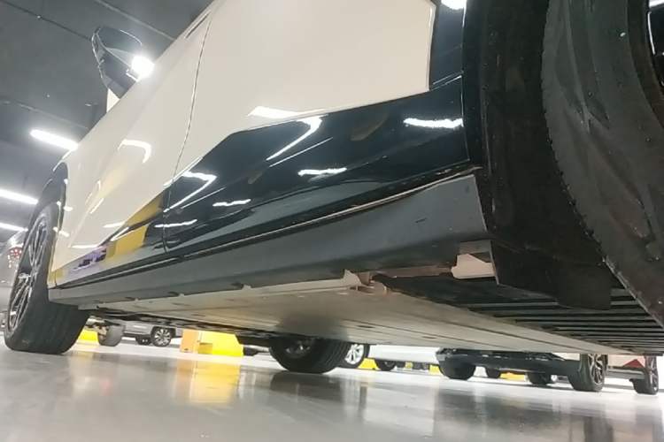 Used Zeekr X 2025 5-Seater Long-Range Version Left Side Sill