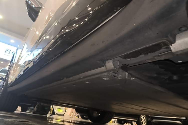 Used Zeekr X 2025 5-Seater Long-Range Version Left Side Sill