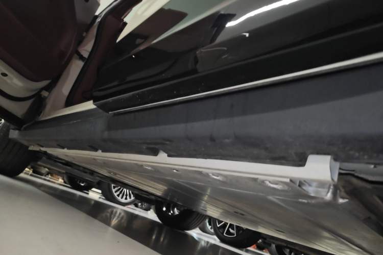 Used Zeekr X 2025 Four-Seater Rear-Drive Cube Version Left Side Sill
