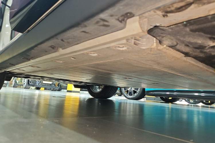 Used Zeekr X 2025 5-Seater Long-Range Version Left Side Sill