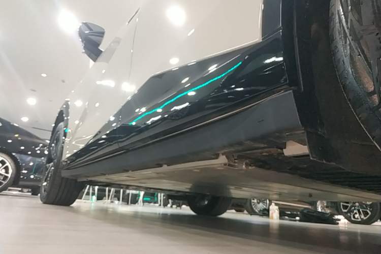 Used Zeekr X 2025 5-Seater Long-Range Version Left Side Sill
