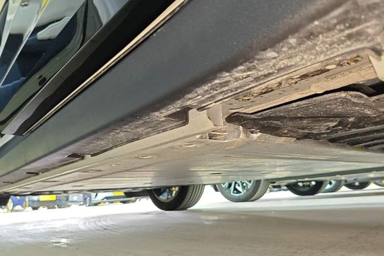 Used Zeekr X 2025 5-Seater Long-Range Version Left Side Sill