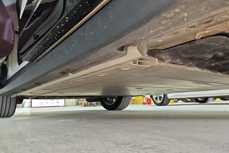 Used Zeekr X 2025 5-Seater Long-Range Version Left Side Sill