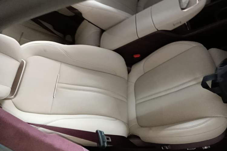 Used Zeekr X 2025 Four-Seater Rear-Drive Cube Version Right Front Seat