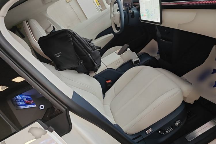 Used Zeekr X 2025 Four-Seater Rear-Drive Cube Version Right Front Seat