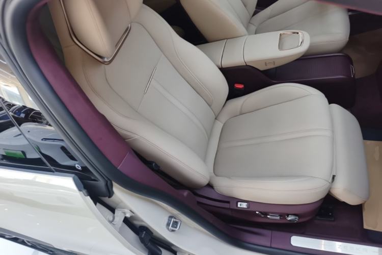 Used Zeekr X 2025 Four-Seater Rear-Drive Cube Version Right Front Seat