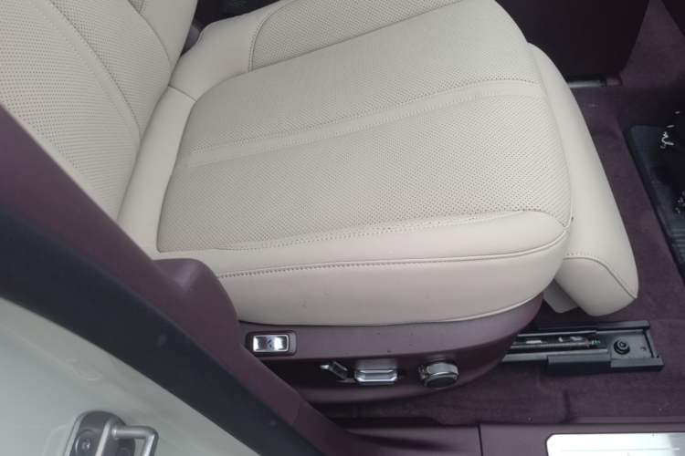 Used Zeekr X 2025 Four-Seater Rear-Drive Cube Version Right Front Seat