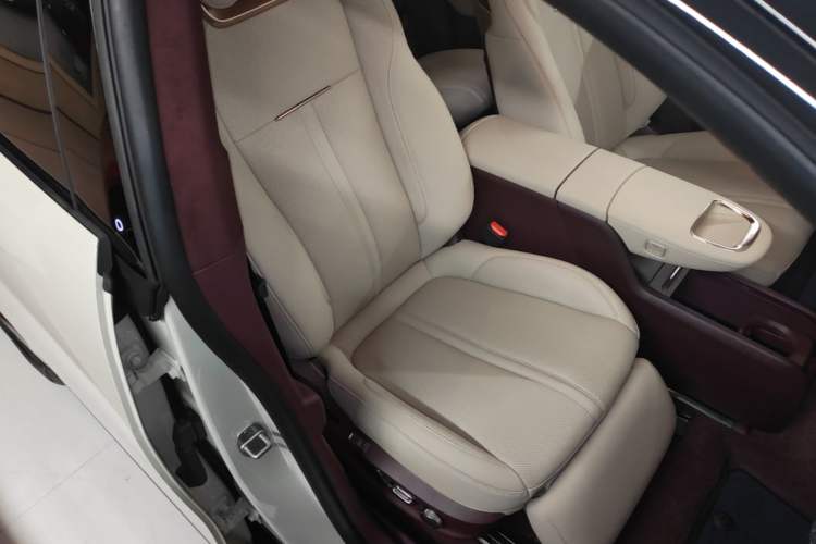 Used Zeekr X 2025 Four-Seater Rear-Drive Cube Version Right Front Seat