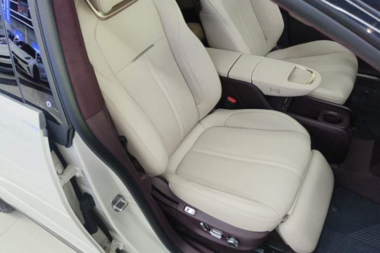 Used Zeekr X 2025 Four-Seater Rear-Drive Cube Version Right Front Seat