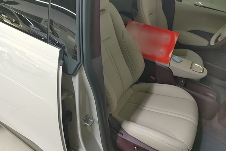 Used Zeekr X 2025 5-Seater Rear-Drive Version Right Front Seat
