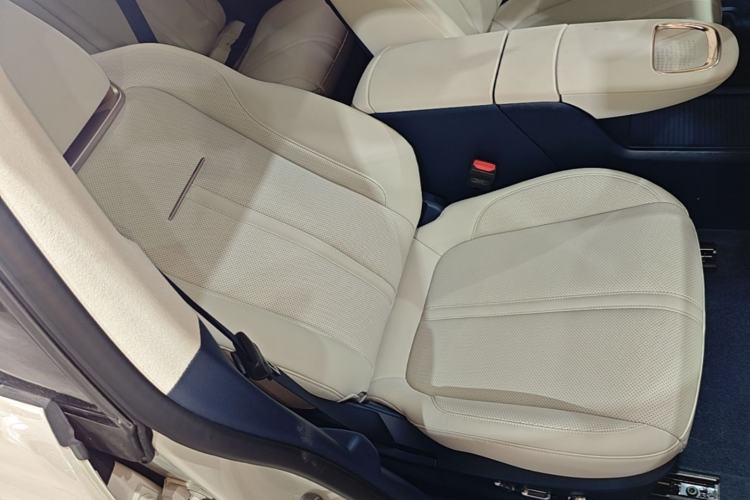 Used Zeekr X 2025 5-Seater Long-Range Version Right Front Seat