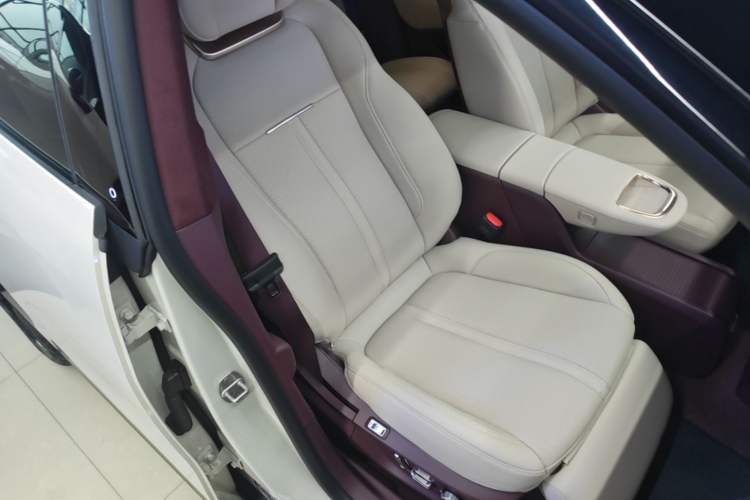 Used Zeekr X 2025 Four-Seater Rear-Drive Cube Version Right Front Seat