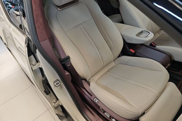Used Zeekr X 2025 Four-Seater Rear-Drive Cube Version Right Front Seat