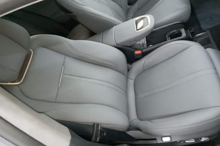 Used Zeekr X 2025 Four-Seater Rear-Drive Cube Version Right Front Seat