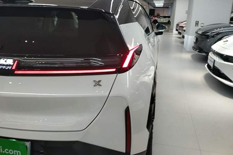 Used Zeekr X 2025 Four-Seater Rear-Drive Cube Version Right Rear Taillight