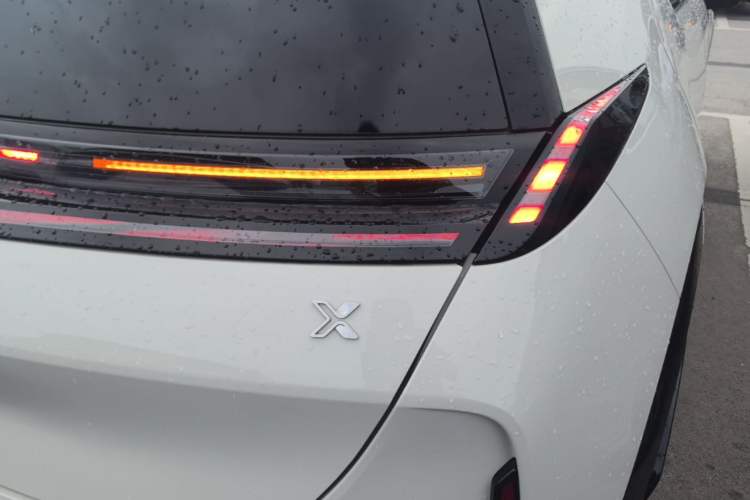 Used Zeekr X 2025 Four-Seater Rear-Drive Cube Version Right Rear Taillight