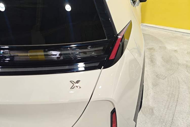 Used Zeekr X 2025 5-Seater Long-Range Version Right Rear Taillight