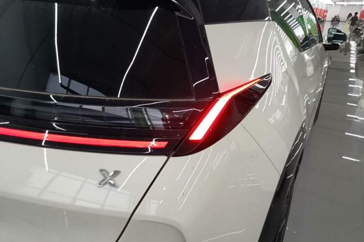 Used Zeekr X 2025 Four-Seater Rear-Drive Cube Version Right Rear Taillight