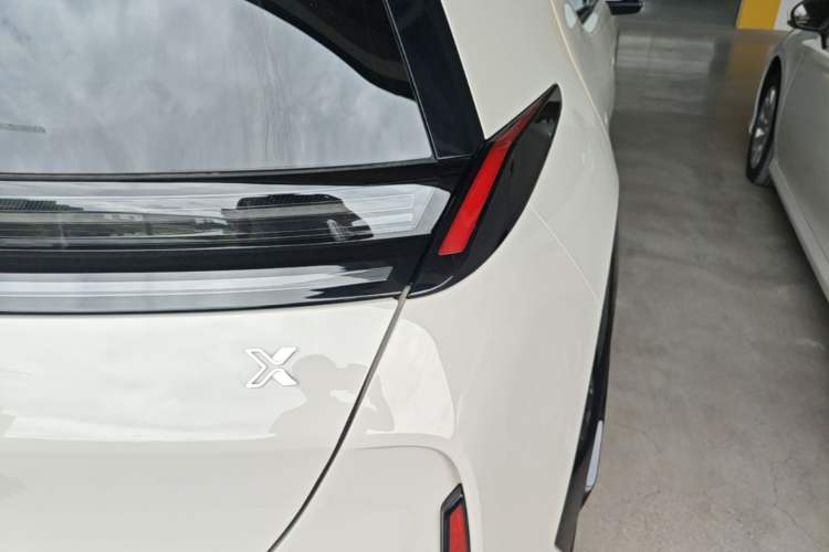 Used Zeekr X 2025 5-Seater Long-Range Version Right Rear Taillight