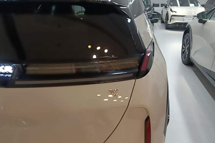 Used Zeekr X 2025 Four-Seater Rear-Drive Cube Version Right Rear Taillight