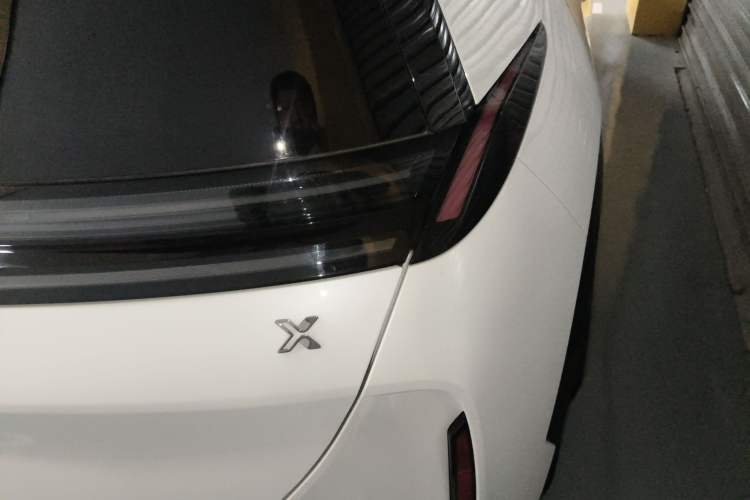 Used Zeekr X 2025 5-Seater Long-Range Version Right Rear Taillight