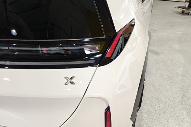 Used Zeekr X 2025 5-Seater Long-Range Version Right Rear Taillight
