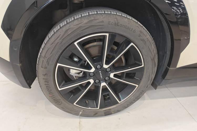 Used Zeekr X 2025 Four-Seater Rear-Drive Cube Version Right Rear Wheel Hub