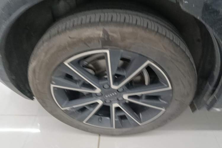 Used Zeekr X 2025 Four-Seater Rear-Drive Cube Version Right Rear Wheel Hub