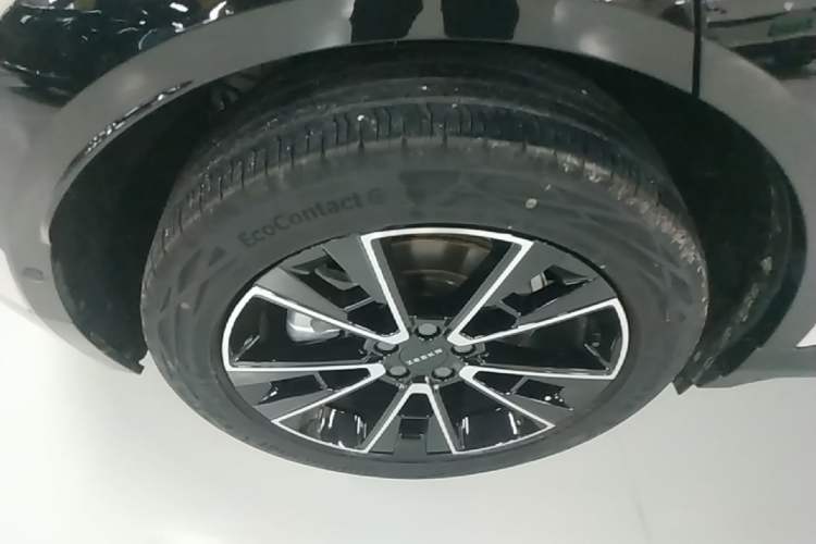Used Zeekr X 2025 5-Seater Long-Range Version Right Rear Wheel Hub