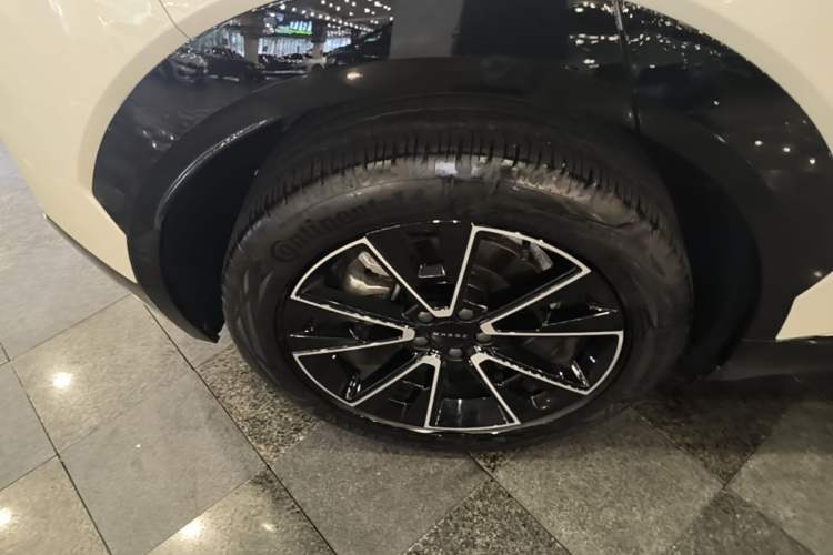 Used Zeekr X 2025 5-Seater Long-Range Version Right Rear Wheel Hub