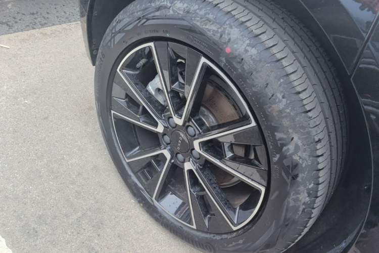 Used Zeekr X 2025 Four-Seater Rear-Drive Cube Version Right Rear Wheel Hub