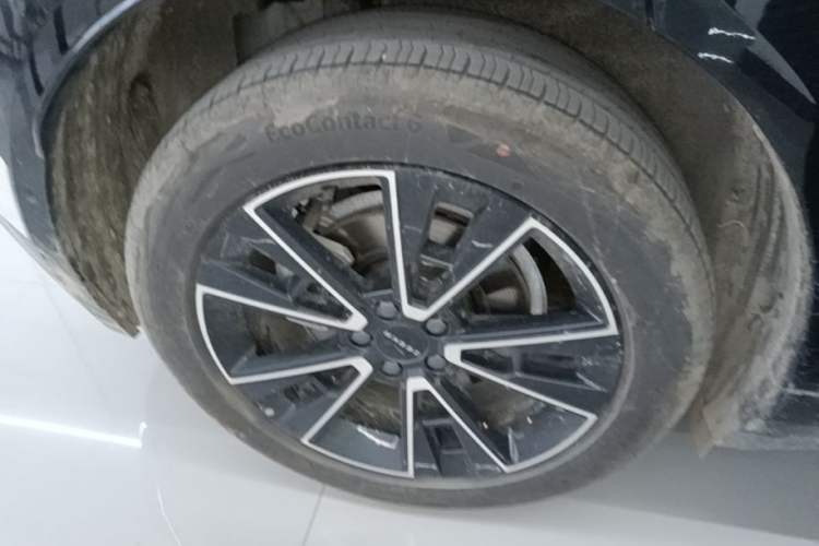 Used Zeekr X 2025 Four-Seater Rear-Drive Cube Version Right Rear Wheel Hub