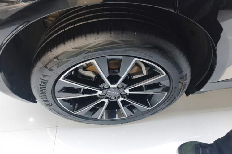 Used Zeekr X 2025 Four-Seater Rear-Drive Cube Version Right Rear Wheel Hub
