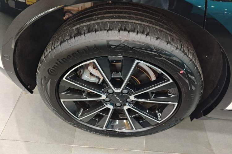 Used Zeekr X 2025 5-Seater Long-Range Version Right Rear Wheel Hub