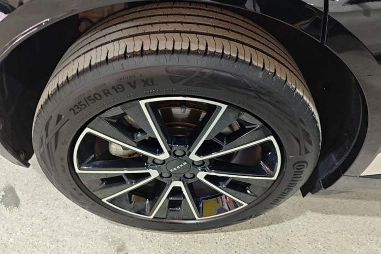 Used Zeekr X 2025 5-Seater Long-Range Version Right Rear Wheel Hub