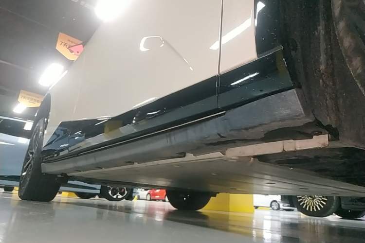 Used Zeekr X 2025 Four-Seater Rear-Drive Cube Version Right Side Sill