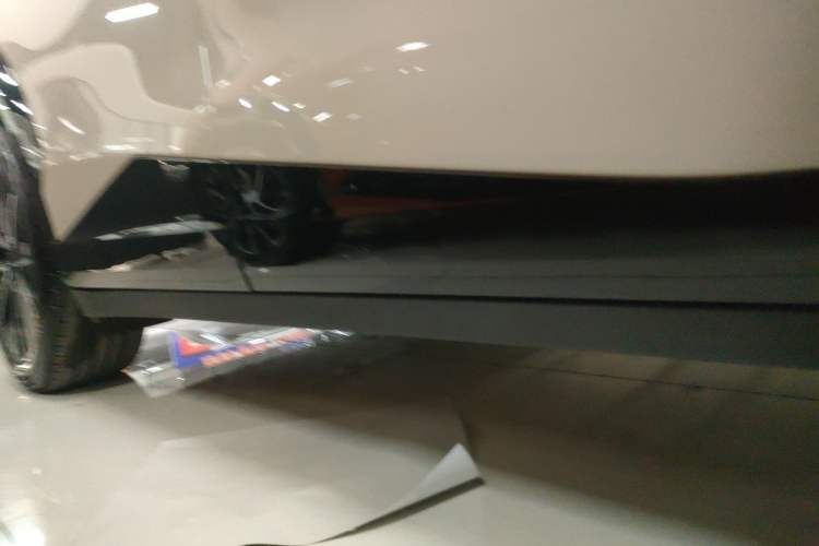 Used Zeekr X 2025 Four-Seater Rear-Drive Cube Version Right Side Sill
