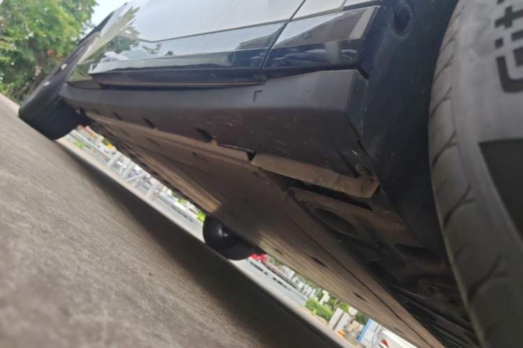 Used Zeekr X 2025 5-Seater Rear-Drive Version Right Side Sill
