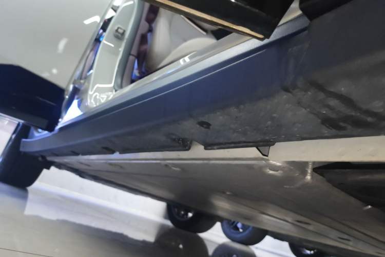 Used Zeekr X 2025 Four-Seater Rear-Drive Cube Version Right Side Sill