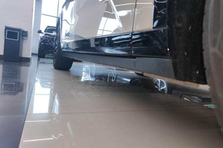 Used Zeekr X 2025 Four-Seater Rear-Drive Cube Version Right Side Sill
