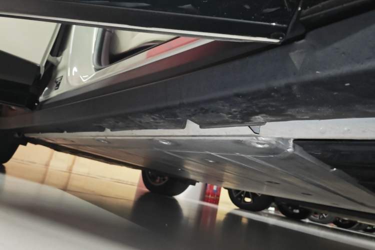 Used Zeekr X 2025 Four-Seater Rear-Drive Cube Version Right Side Sill