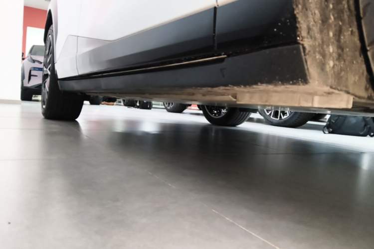Used Zeekr X 2025 Four-Seater Rear-Drive Cube Version Right Side Sill