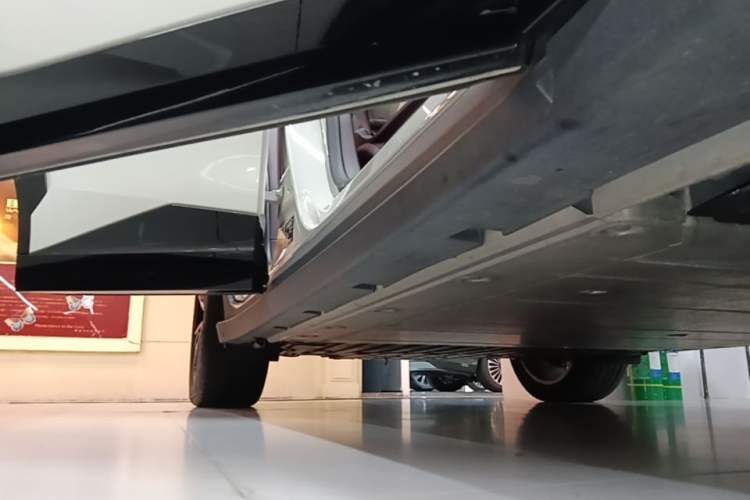 Used Zeekr X 2025 Four-Seater Rear-Drive Cube Version Right Side Sill