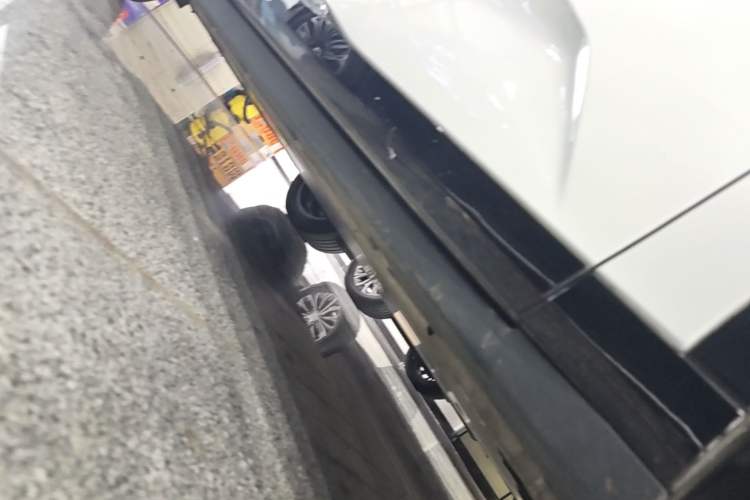 Used Zeekr X 2025 Four-Seater Rear-Drive Cube Version Right Side Sill