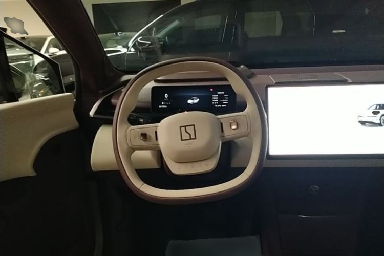 Used Zeekr X 2025 Four-Seater Rear-Drive Cube Version Steering Wheel