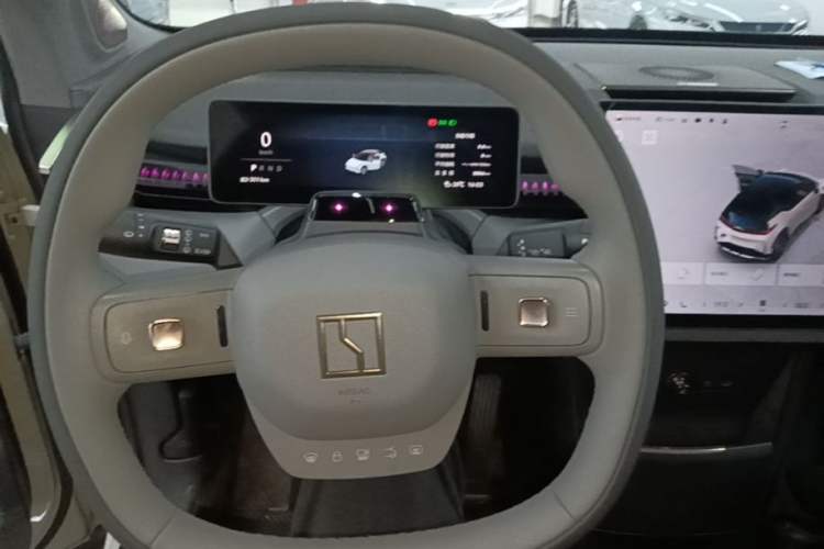 Used Zeekr X 2025 Four-Seater Rear-Drive Cube Version Steering Wheel