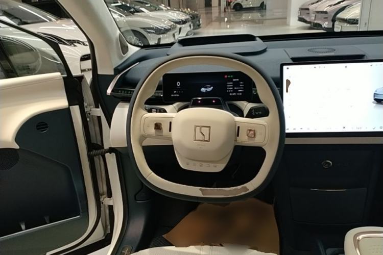 Used Zeekr X 2025 Four-Seater Rear-Drive Cube Version Steering Wheel