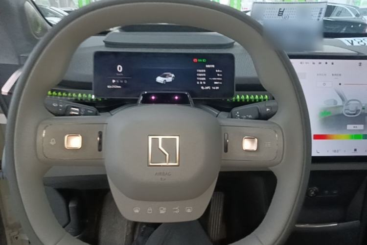 Used Zeekr X 2025 Four-Seater Rear-Drive Cube Version Steering Wheel