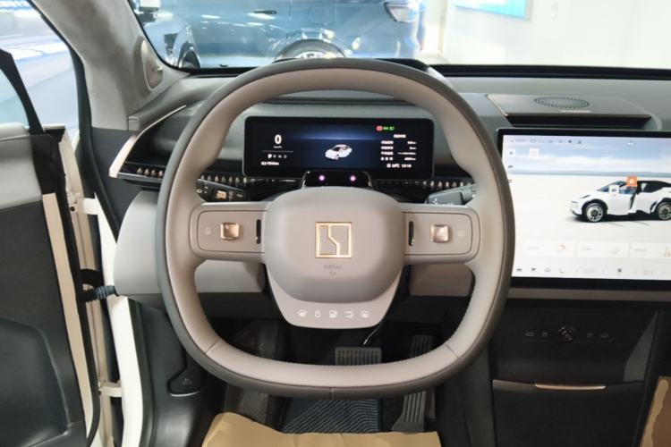 Used Zeekr X 2025 Four-Seater Rear-Drive Cube Version Steering Wheel