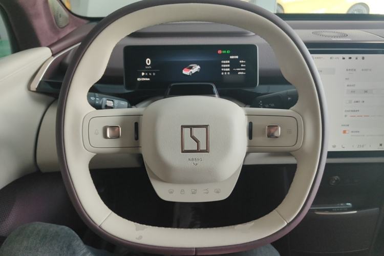 Used Zeekr X 2025 Four-Seater Rear-Drive Cube Version Steering Wheel